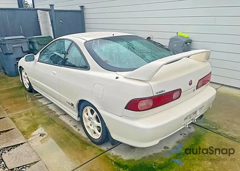 1998 Acura Integra Type-R z USA, uszkodzony, nr VIN JH4DC231XWS003993